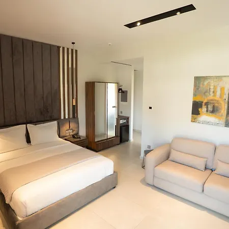 Отель Mirabilis Boutique By Panel Hospitality