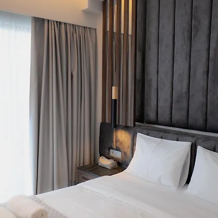 Отель Mirabilis Boutique By Panel Hospitality 3*