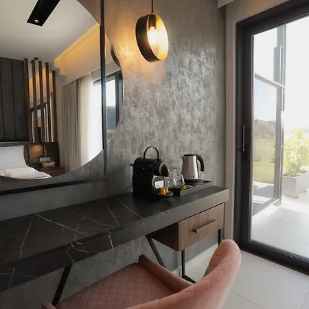 Mirabilis Boutique By Panel Hospitality מלון קאלאבאקה